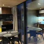 Peegelmaja بيت خشبي *